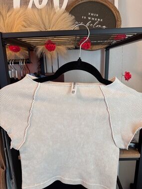Zanana Cream Ribbed Short-Sleeve Crop Top